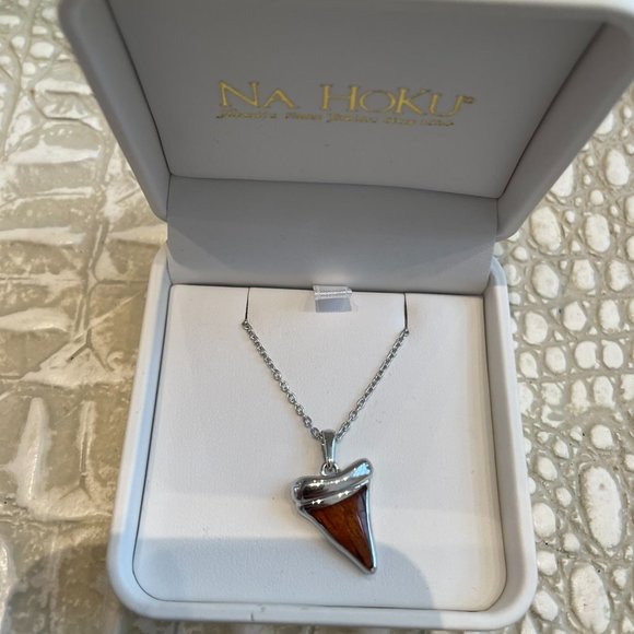 NA HOKU Sterling Silver Shark Tooth Necklace - Picture 2 of 2